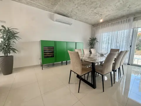 3 bed Apartment For Rent in Sliema, Sliema - thumb 3