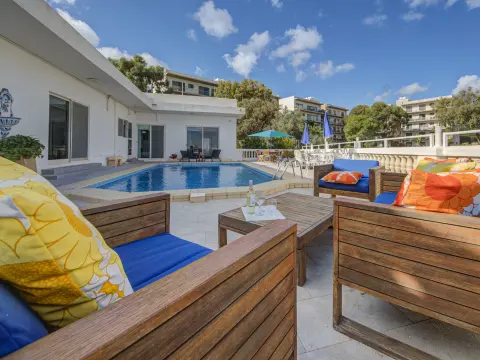 5 bed Villa For Rent in Swieqi, Swieqi - thumb 2