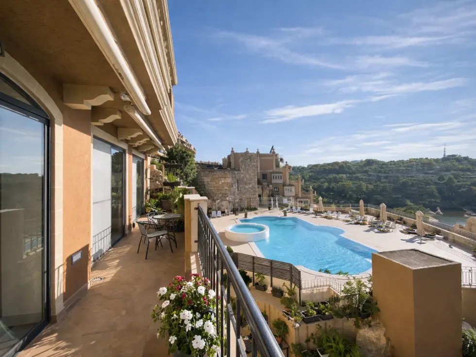 3 bed Apartment For Sale in Madliena, Madliena - thumb 1