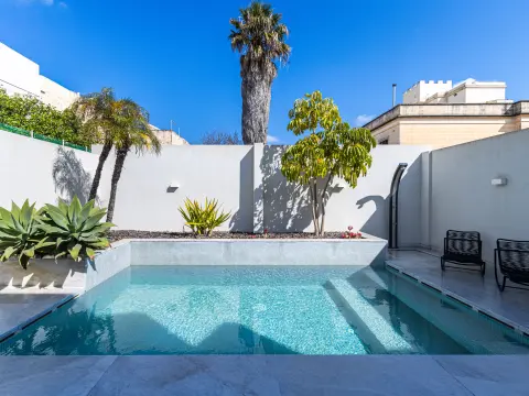 3 bed Villa For Sale in Attard, Attard - thumb 2