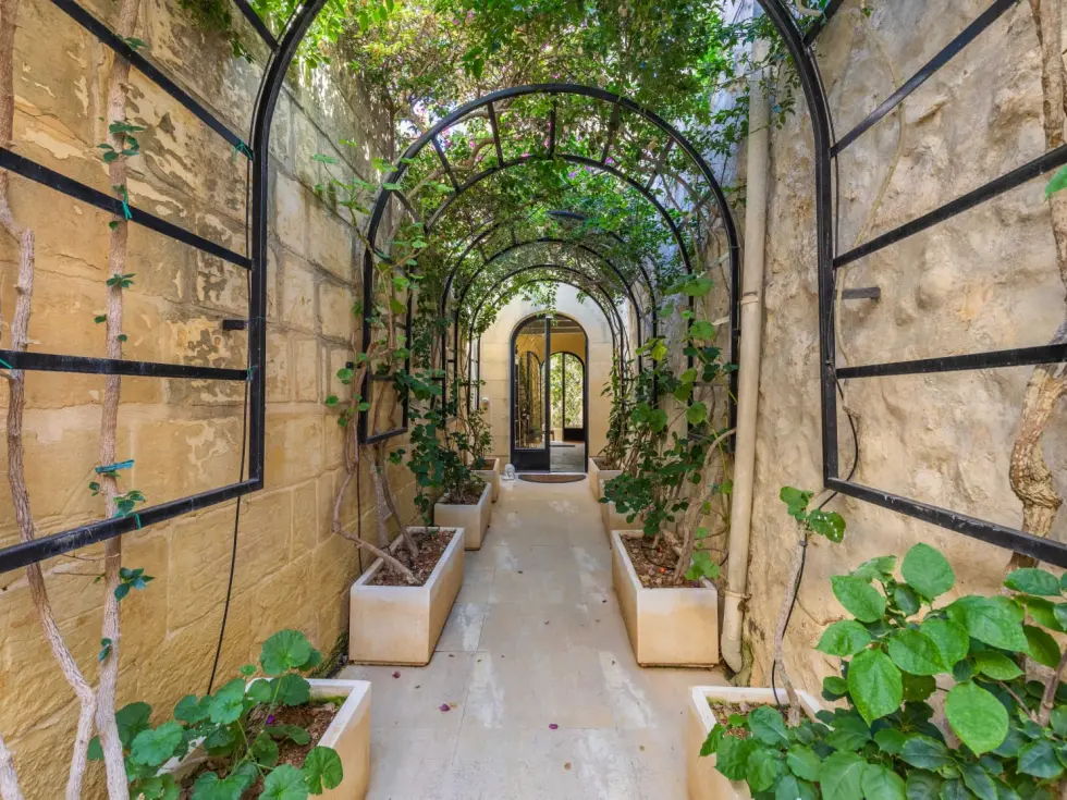 6 bed House of Character For Sale in Xaghra, Gozo, Xaghra, Gozo - thumb 17