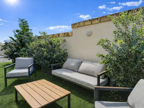 3 bed Maisonette For Sale in St Julian's, St Julian's - thumb 1