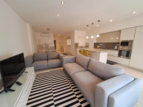 3 bed Apartment For Rent in Sliema, Sliema - thumb 1