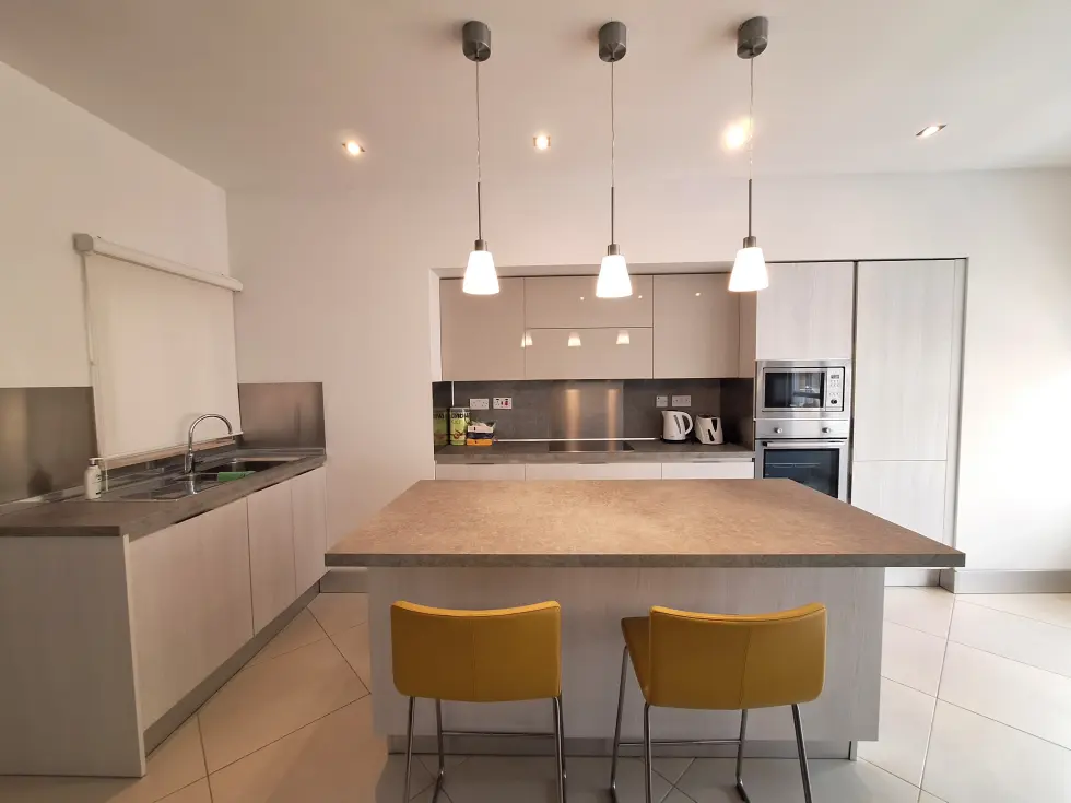 3 bed Apartment For Rent in Sliema, Sliema - thumb 3