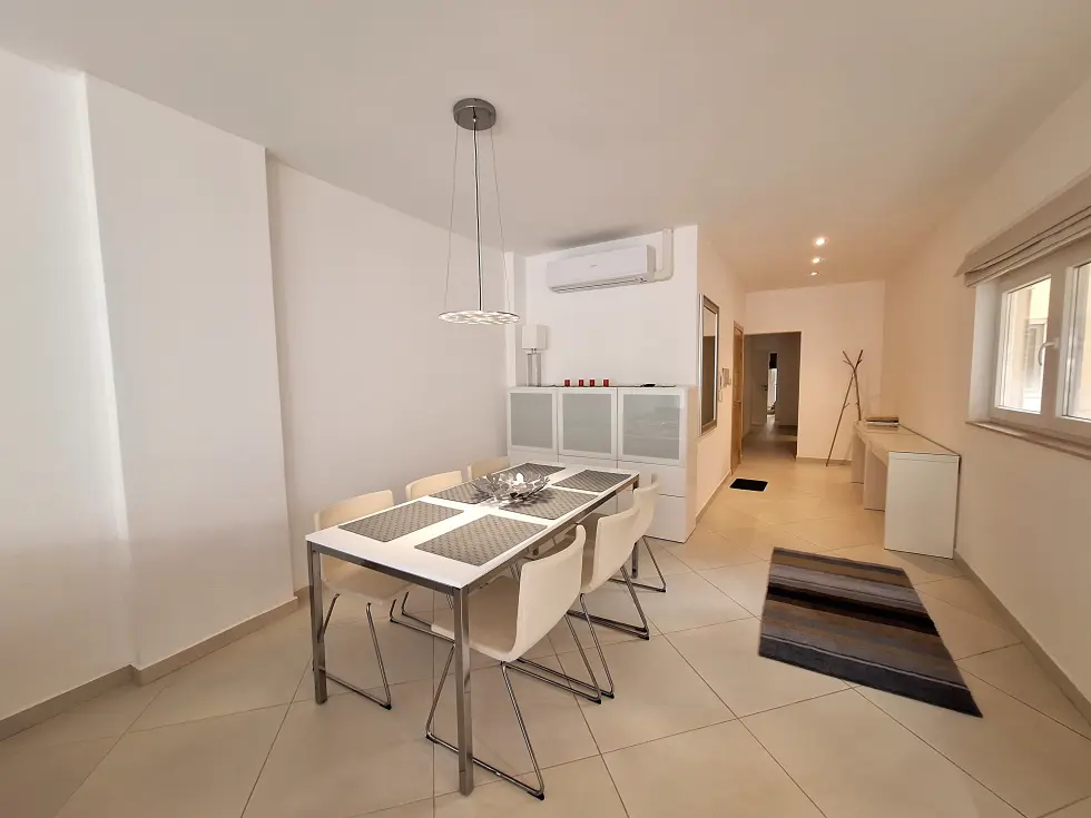 3 bed Apartment For Rent in Sliema, Sliema - thumb 4