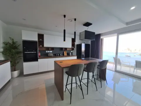 2 bed Apartment For Rent in Sliema, Sliema - thumb 4