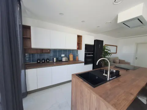 2 bed Apartment For Rent in Sliema, Sliema - thumb 6