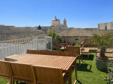 3 bed House of Character For Rent in Gharghur, Gharghur - thumb 1