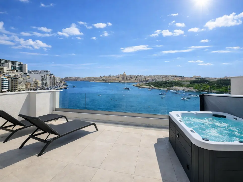 1 bed Penthouse For Rent in Sliema, Sliema - thumb 1