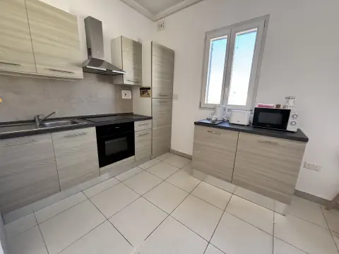 3 bed Town House For Rent in St Paul's Bay, St Paul's Bay - thumb 3