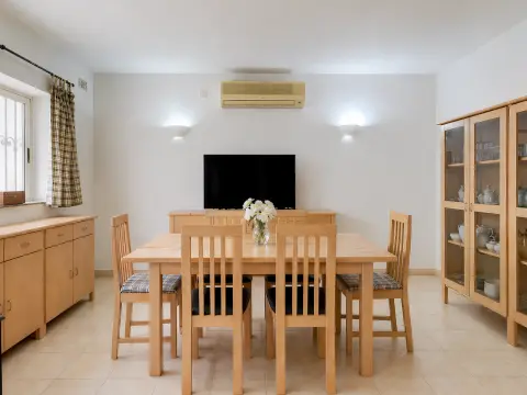 4 bed Villa For Sale in Ibragg, Ibragg - thumb 5