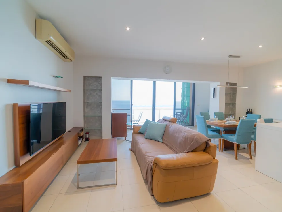 3 bed Apartment For Rent in Sliema, Sliema - thumb 2