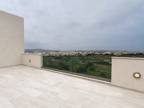 2 bed Penthouse For Rent in Naxxar, Naxxar - thumb 1