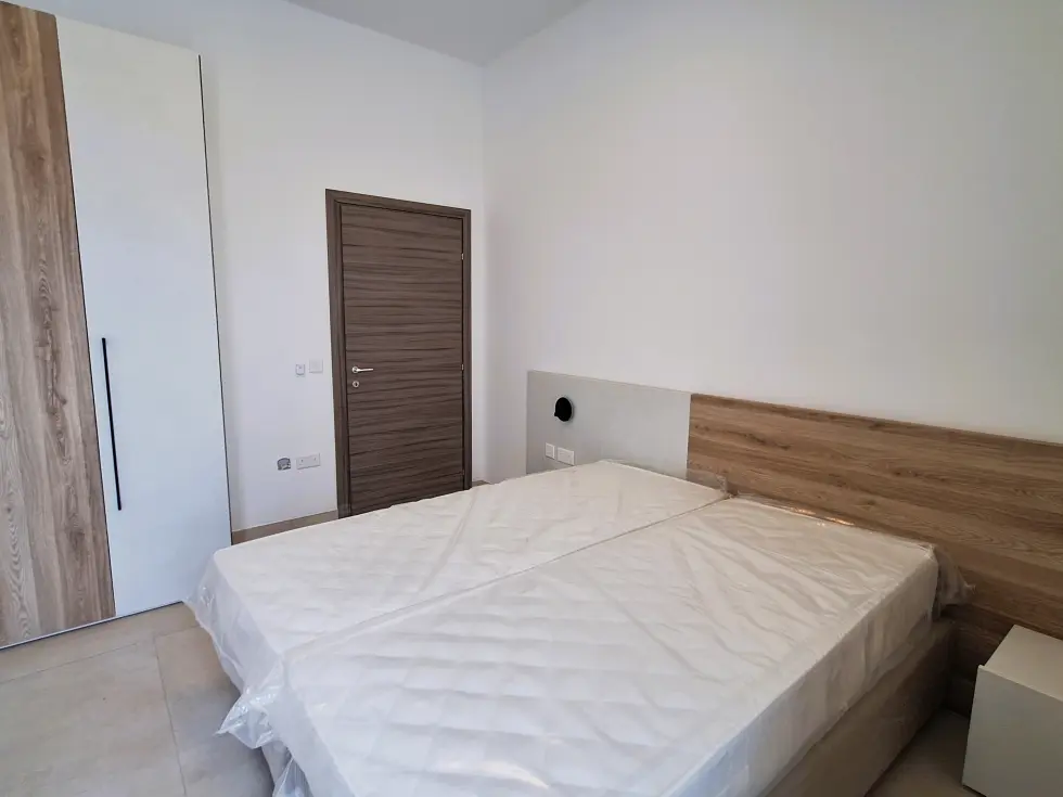 2 bed Penthouse For Rent in Naxxar, Naxxar - thumb 10