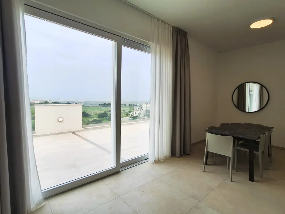 2 bed Penthouse For Rent in Naxxar, Naxxar - thumb 6