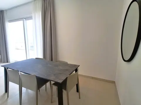 2 bed Penthouse For Rent in Naxxar, Naxxar - thumb 7