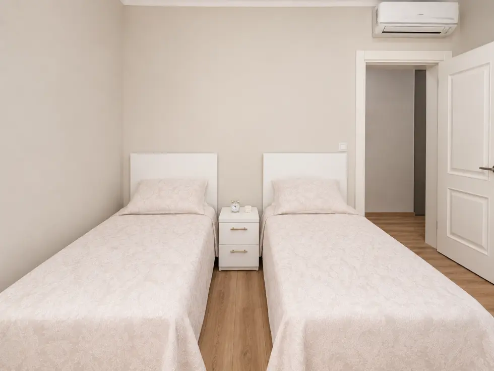 3 bed Apartment For Rent in Sliema, Sliema - thumb 11