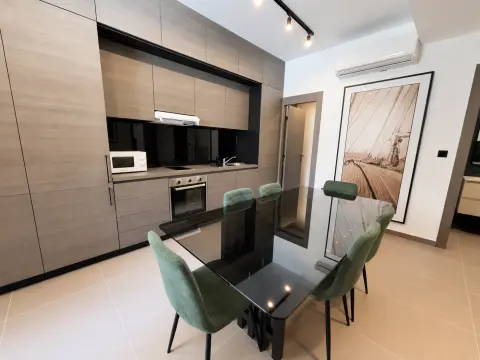 1 bed Maisonette For Rent in Sliema, Sliema - thumb 3