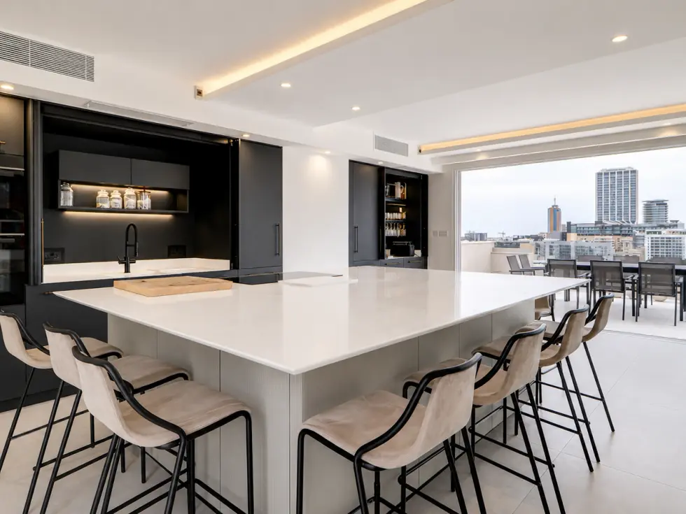 3 bed Penthouse For Rent in Pembroke, Pembroke - thumb 12