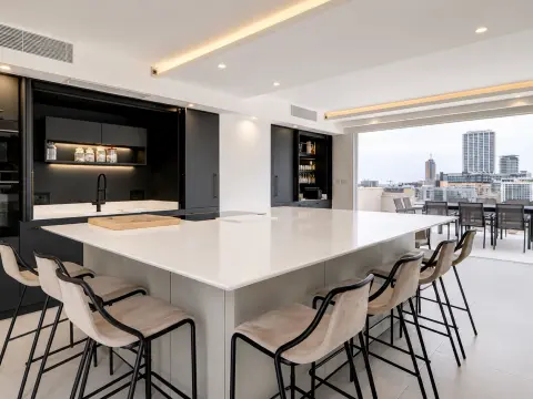3 bed Penthouse For Rent in Pembroke, Pembroke - thumb 12