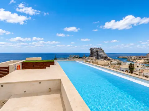 3 bed Penthouse For Rent in Pembroke, Pembroke - thumb 2
