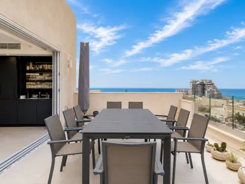 3 bed Penthouse For Rent in Pembroke, Pembroke - thumb 5