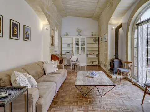 3 bed Town House For Rent in Zebbug, Zebbug - thumb 3