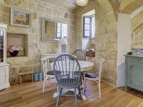 3 bed Town House For Rent in Zebbug, Zebbug - thumb 7