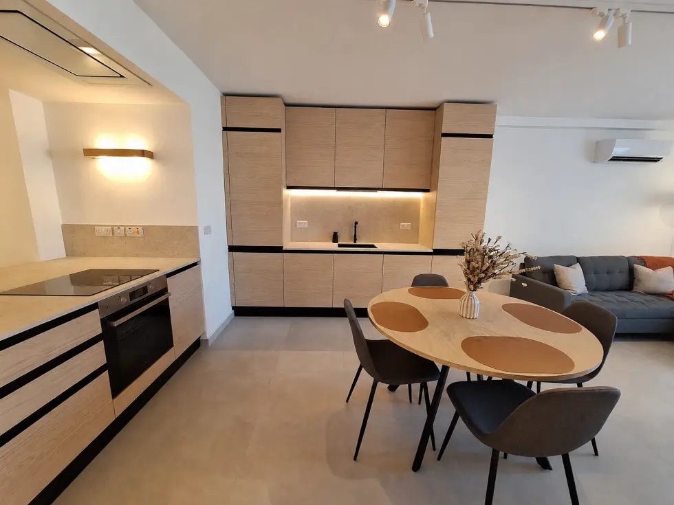 2 bed Apartment For Rent in Gzira, Gzira - thumb 4