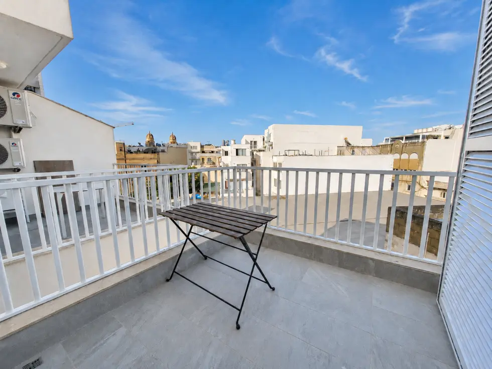 2 bed Apartment For Rent in Gzira, Gzira - thumb 8