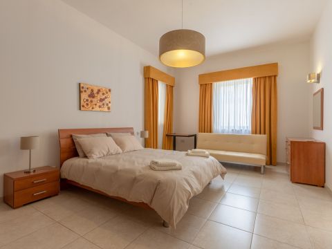 3 bed Apartment For Rent in Sliema, Sliema - thumb 11