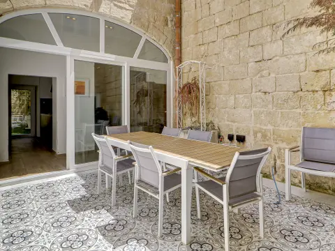 3 bed House of Character For Rent in Naxxar, Naxxar - thumb 7
