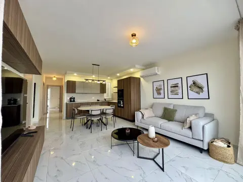 2 bed Penthouse For Rent in Mellieha, Mellieha - thumb 3