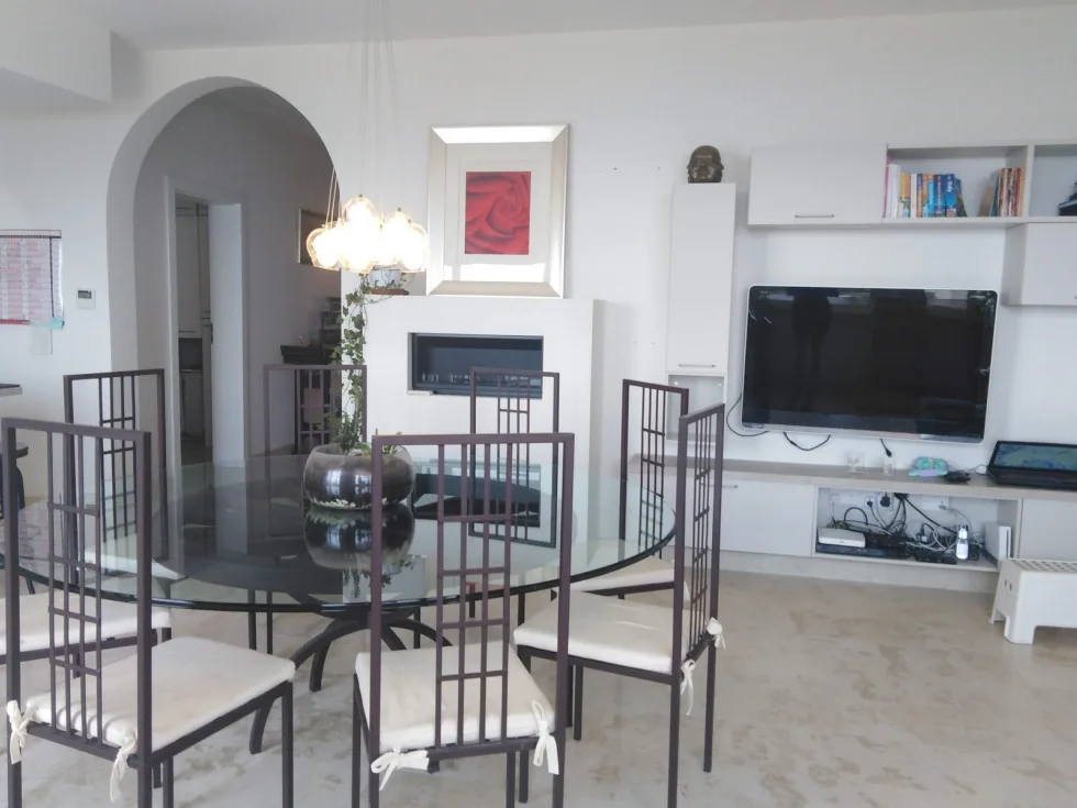 4 bed Apartment For Rent in Sliema, Sliema - thumb 2