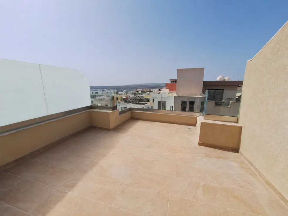 2 bed Penthouse For Rent in Mellieha, Mellieha - thumb 2