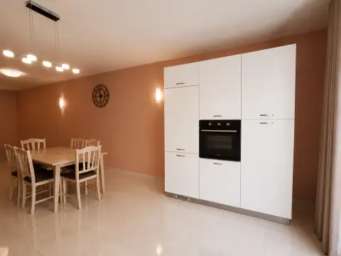 2 bed Apartment For Rent in Mellieha, Mellieha - thumb 4