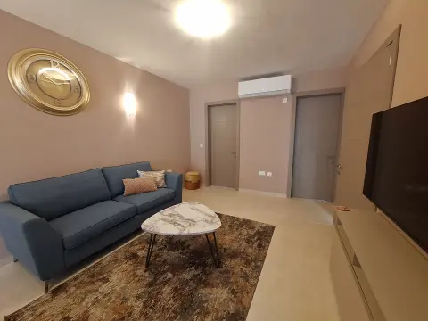 2 bed Apartment For Rent in Mellieha, Mellieha - thumb 2