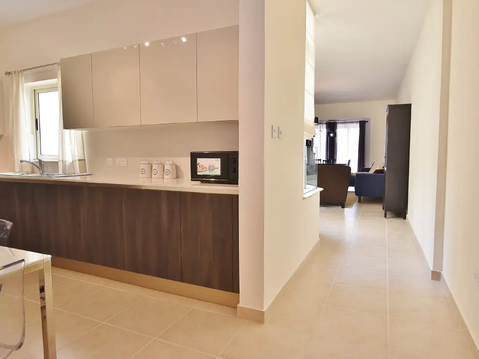 3 bed Apartment For Rent in Sliema, Sliema - thumb 10