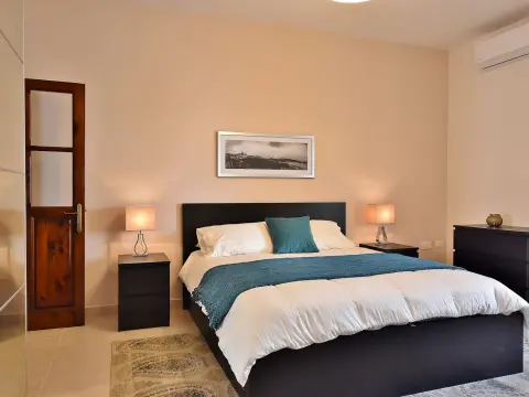 3 bed Apartment For Rent in Sliema, Sliema - thumb 16