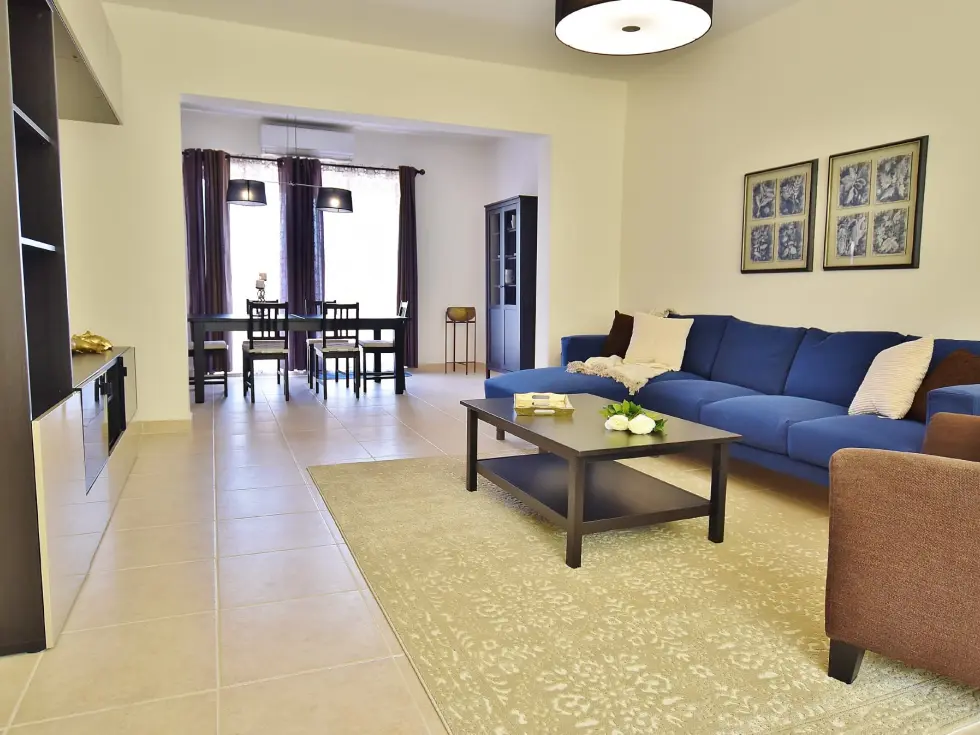 3 bed Apartment For Rent in Sliema, Sliema - thumb 2