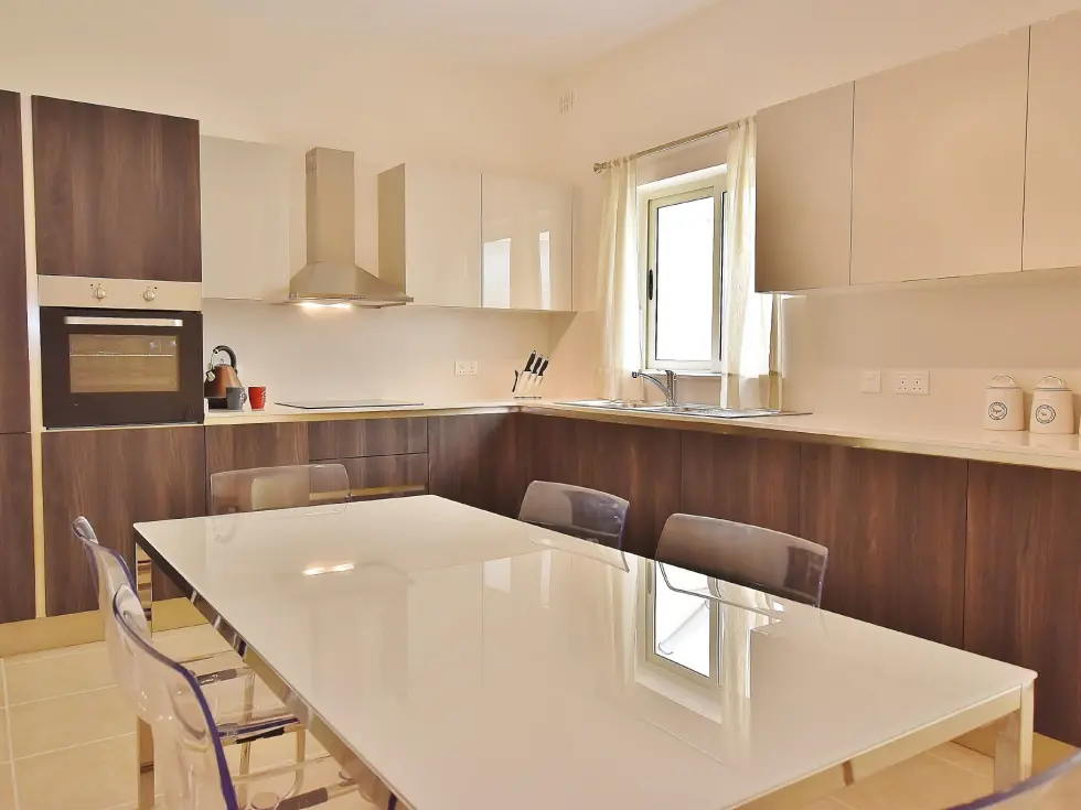 3 bed Apartment For Rent in Sliema, Sliema - thumb 8