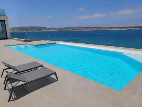 4 bed Villa For Rent in Mellieha, Mellieha - thumb 1