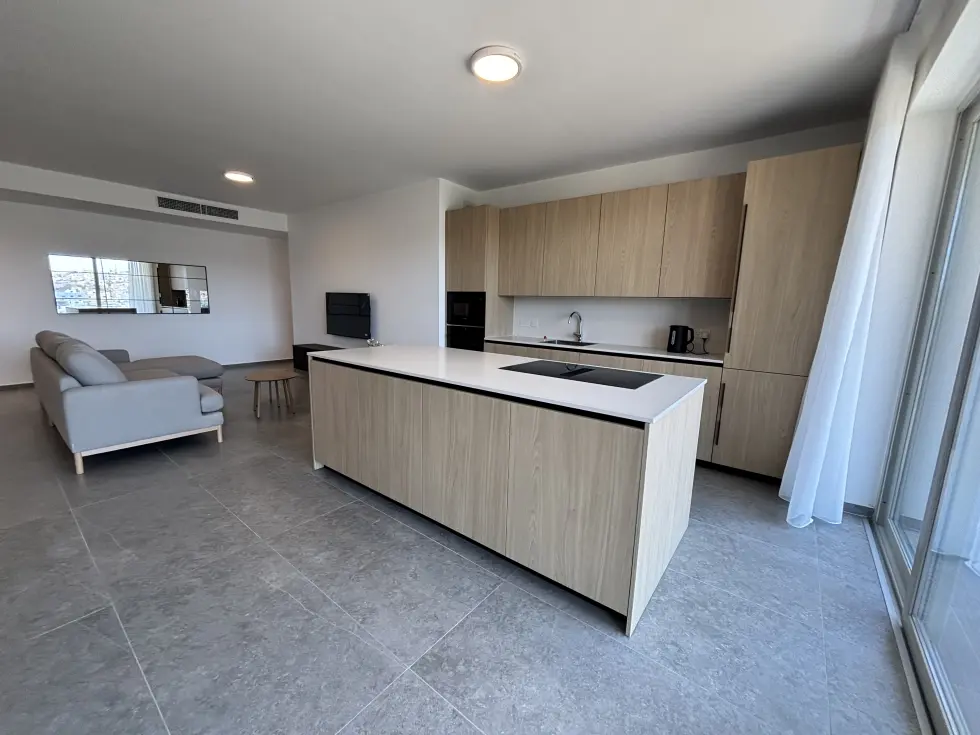 3 bed Apartment For Rent in Swieqi, Swieqi - thumb 4