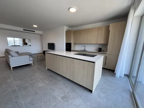 3 bed Apartment For Rent in Swieqi, Swieqi - thumb 4