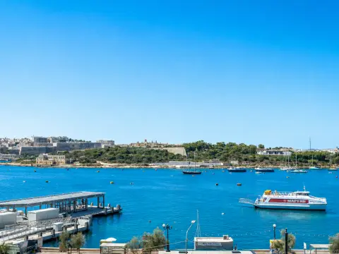 3 bed Apartment For Rent in Sliema, Sliema - thumb 1