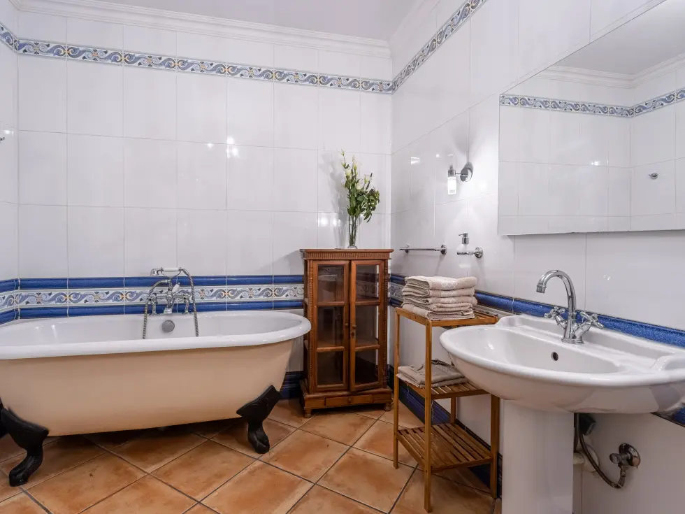 3 bed Apartment For Rent in Sliema, Sliema - thumb 14