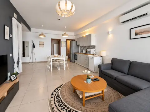 2 bed Apartment For Rent in St Julian's, St Julian's - thumb 2