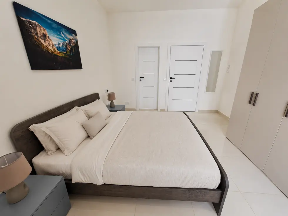 4 bed Apartment For Rent in Sliema, Sliema - thumb 5