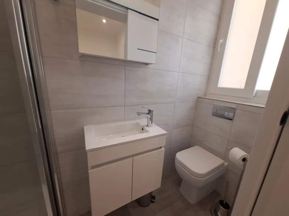 4 bed Apartment For Rent in Sliema, Sliema - thumb 8