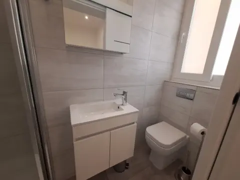 4 bed Apartment For Rent in Sliema, Sliema - thumb 8
